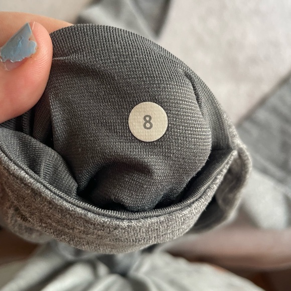 Heather grey lululemon leggings - Picture 2 of 5